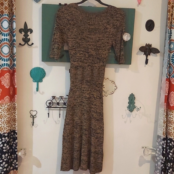 NWT BCBG MAX AZRIA DRESS - Picture 5 of 5